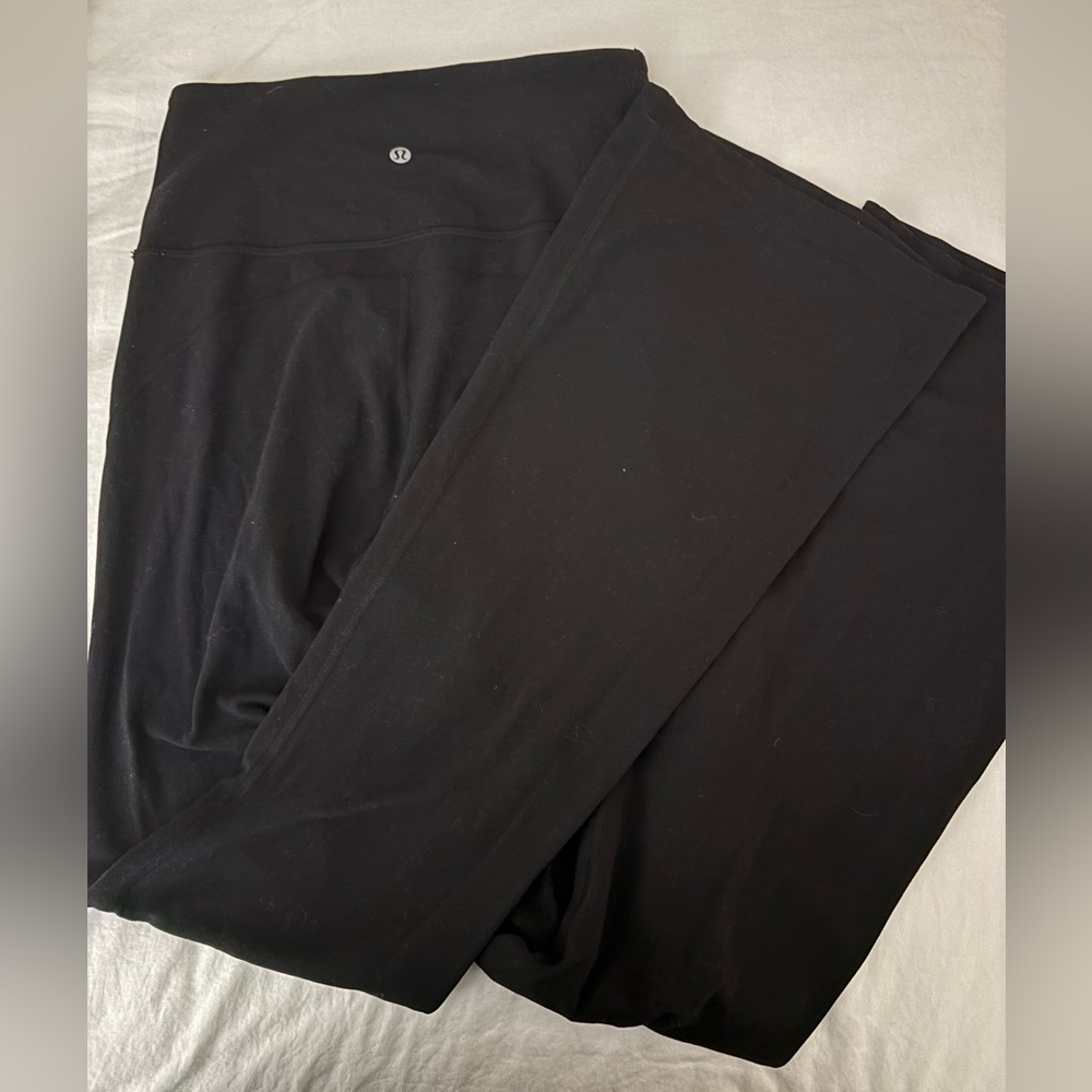 Lululemon Black Groove Pant (Flare Leggings)